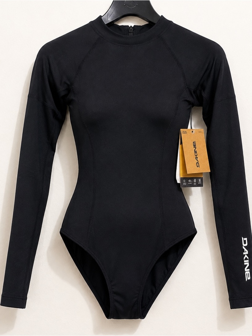 DAKINE Women’s HD Surf Suit Long Sleeve Rashguard Black S NWT